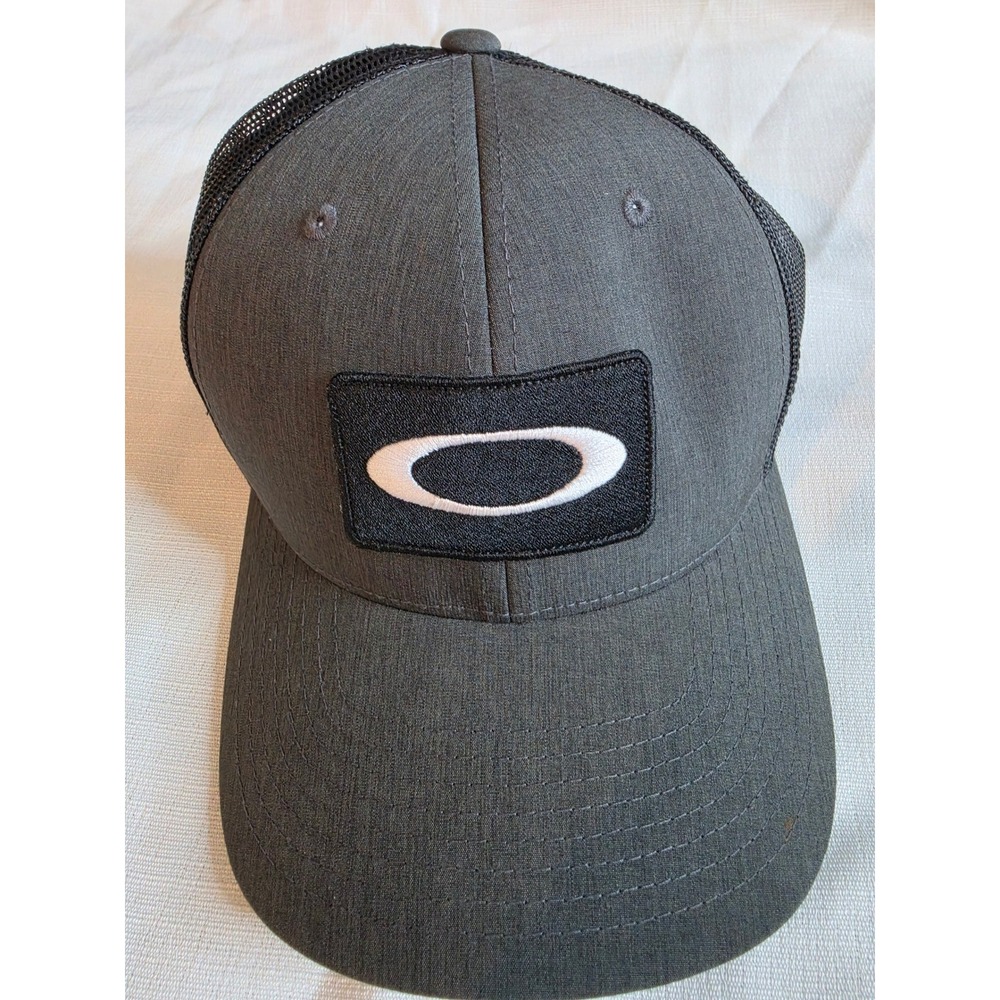 Oakley B1B Patch Trucker Hat Gray Black Snapback FOS900836 Mesh Cap
